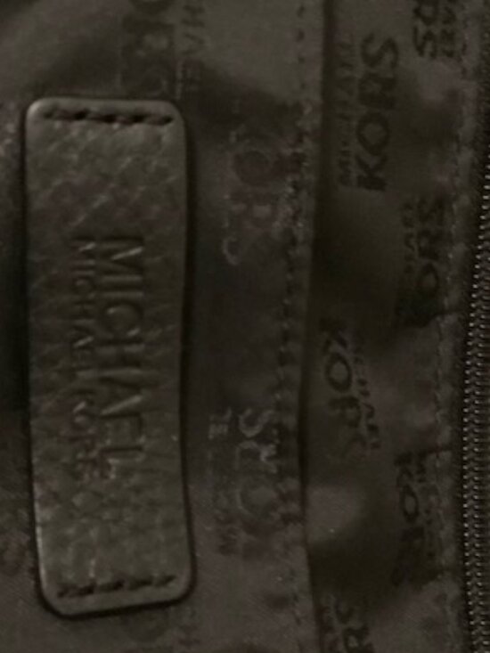 Michael Kors Large Leather Black Shoulder Bag - Picture 4 of 6